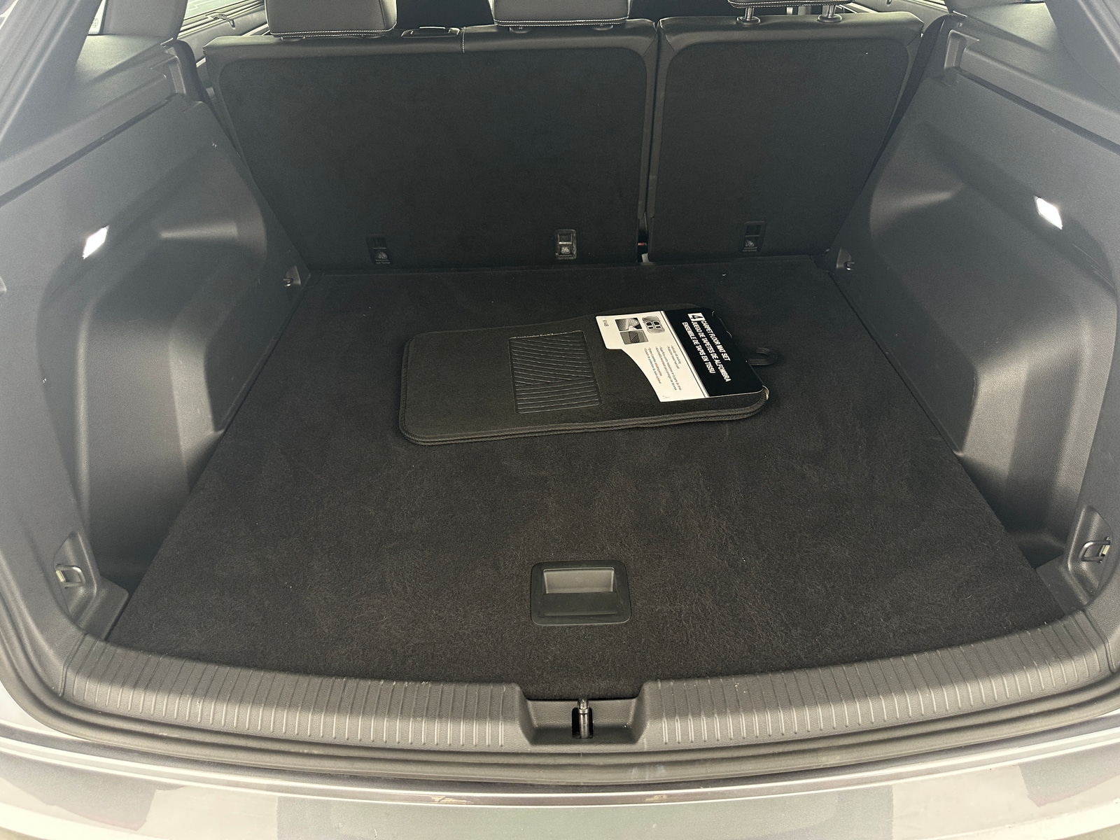 Thumbnail: 2025 Volkswagen Atlas - 6