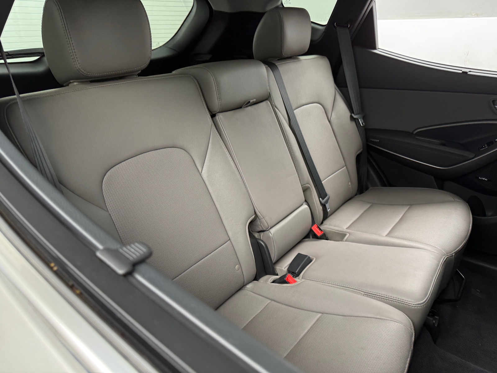 Thumbnail: 2017 Hyundai Santa Fe - 5