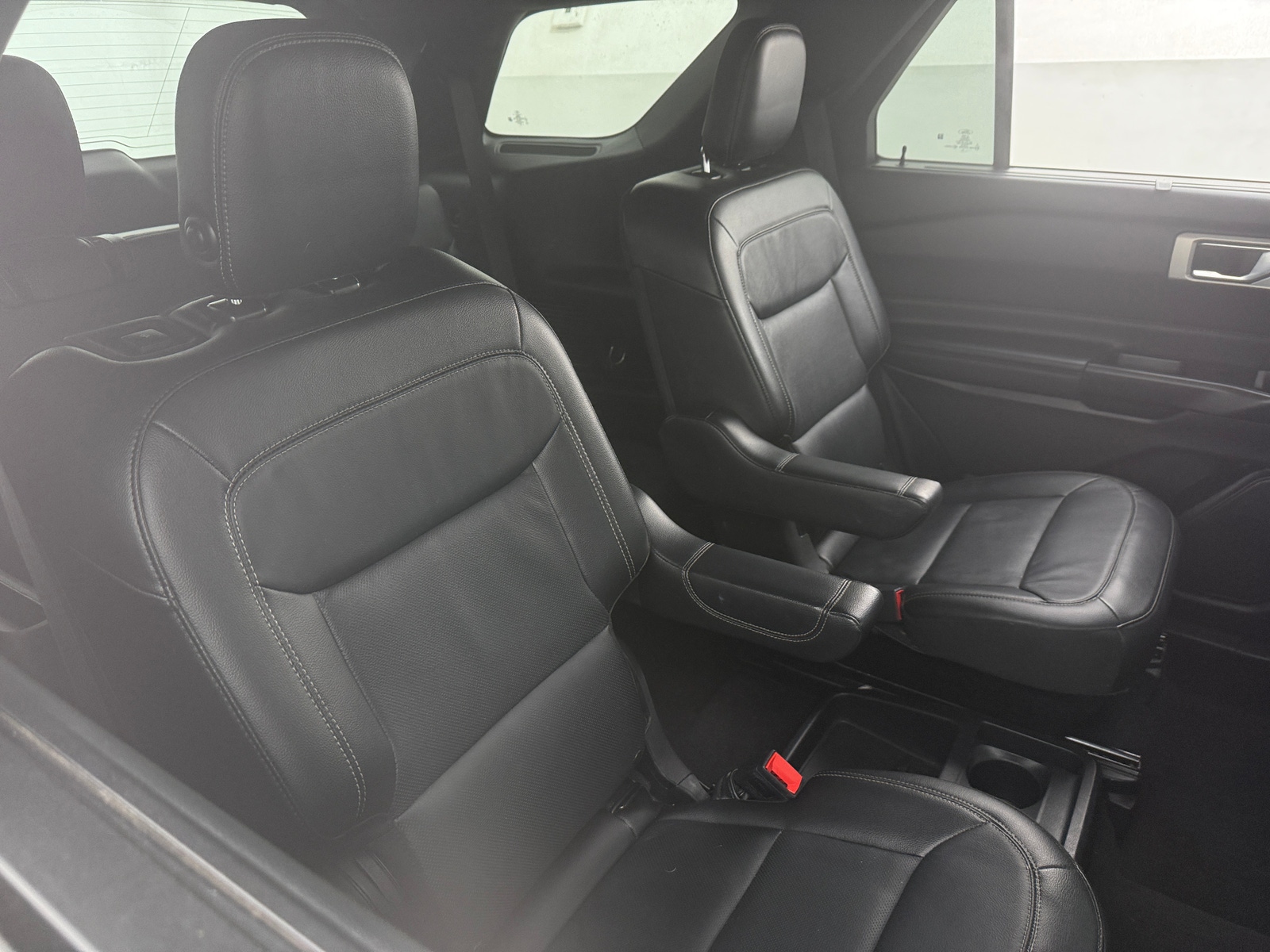 Thumbnail: 2020 Ford Explorer - 5