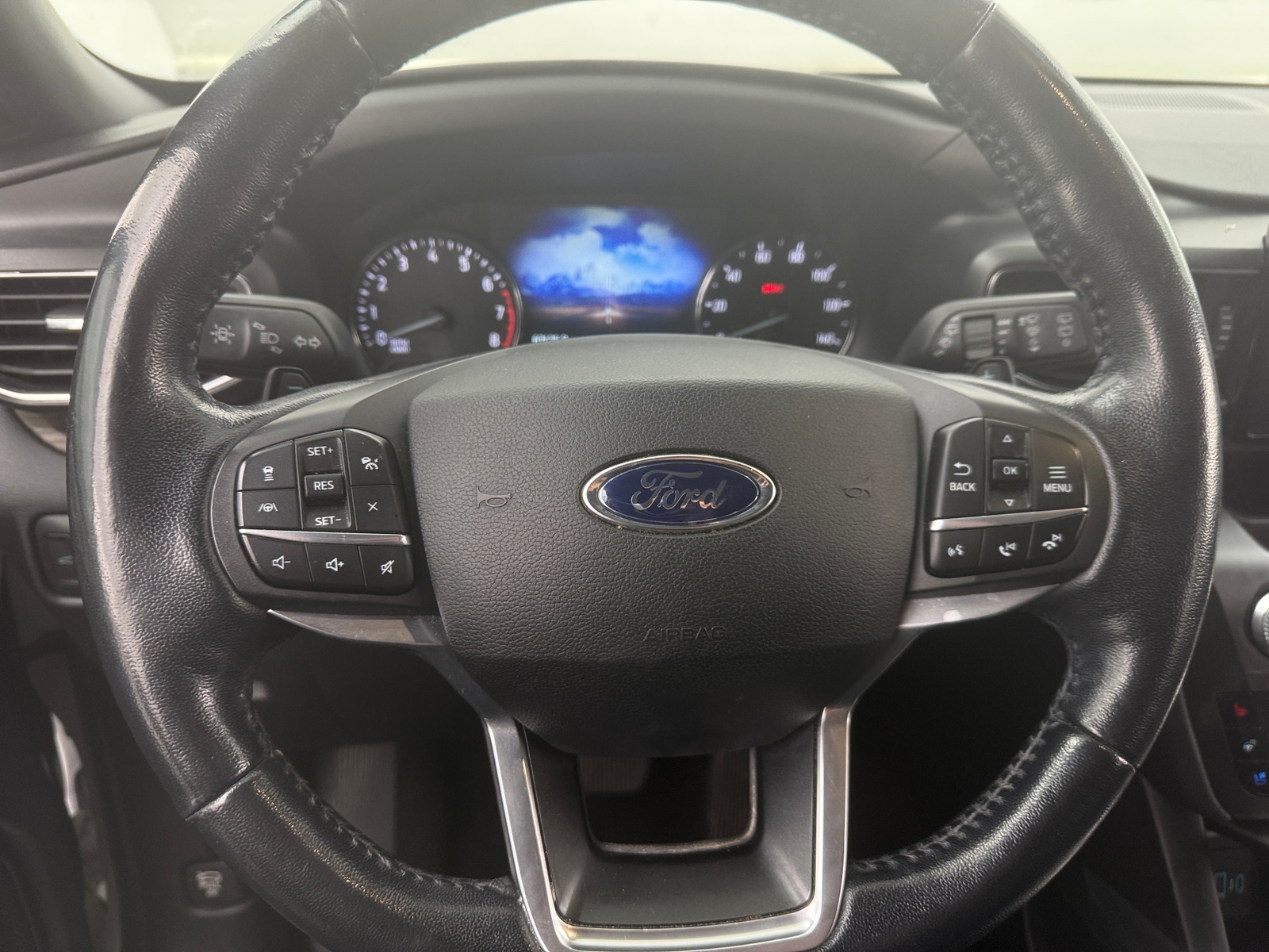 Thumbnail: 2020 Ford Explorer - 4