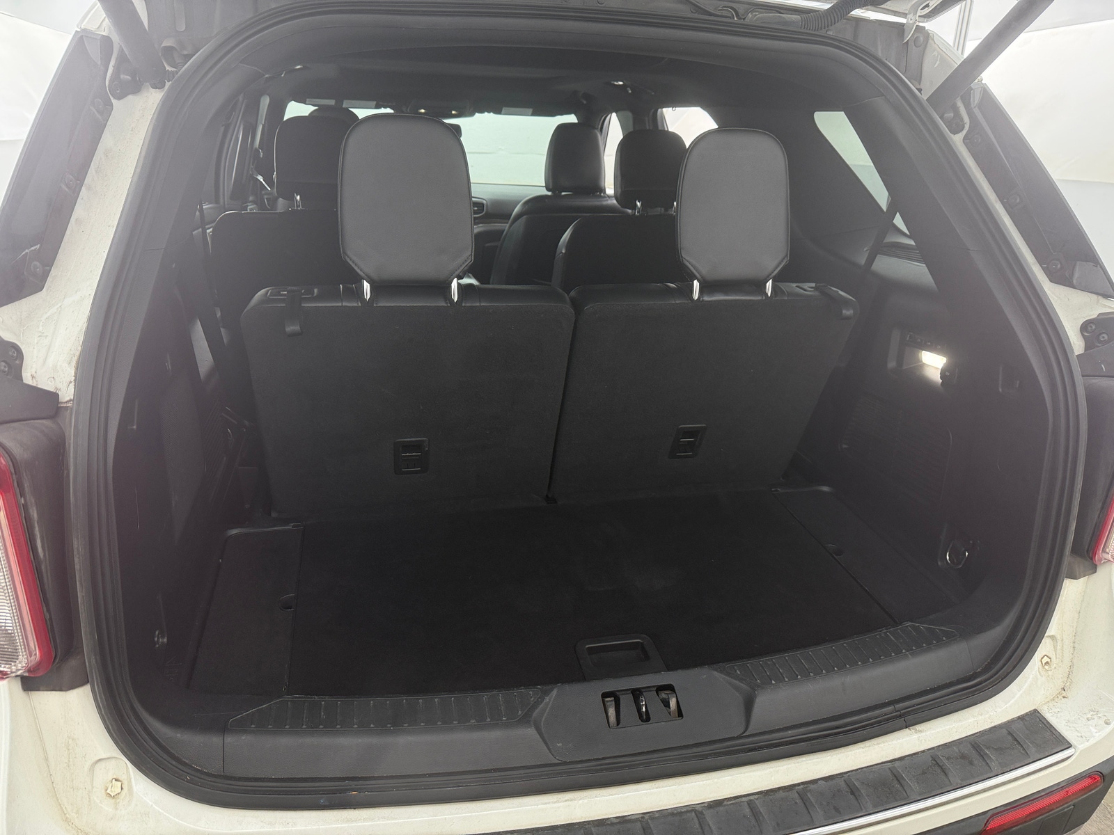 Thumbnail: 2020 Ford Explorer - 6