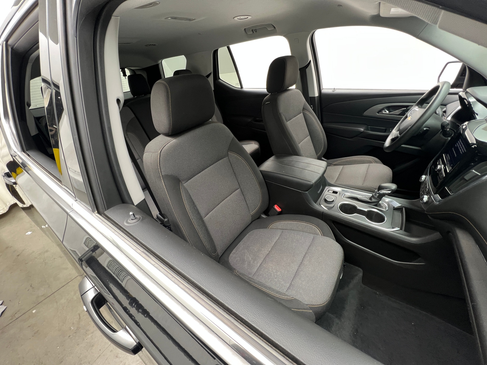 Thumbnail: 2021 Chevrolet Traverse - 2