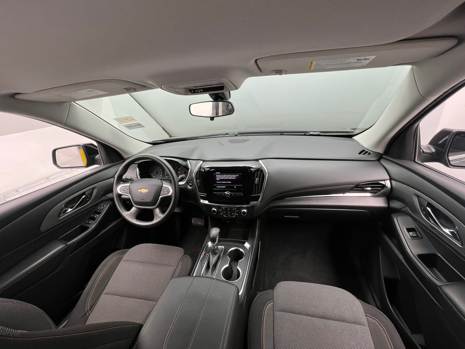 Thumbnail: 2021 Chevrolet Traverse - 3