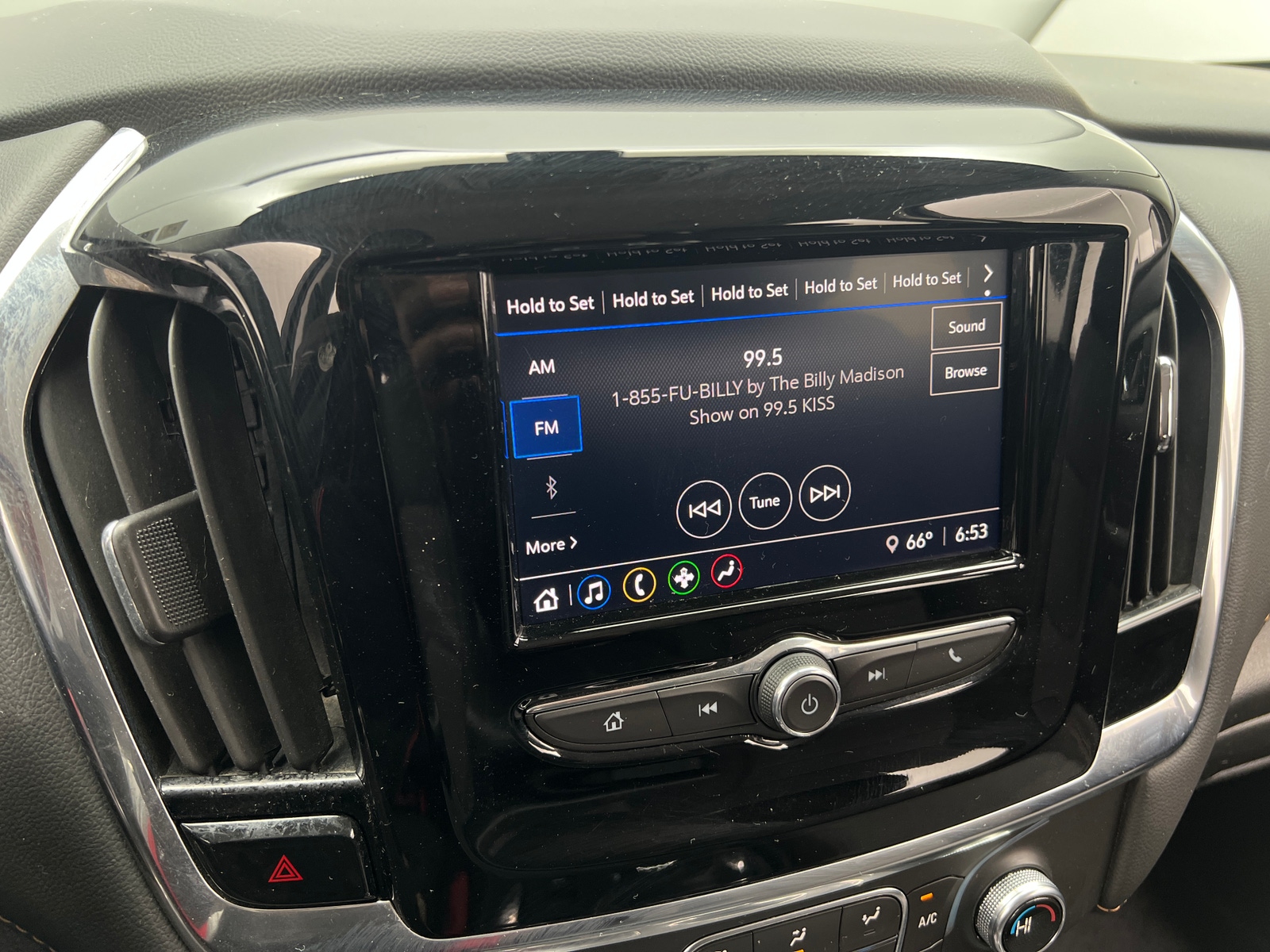 Thumbnail: 2021 Chevrolet Traverse - 4