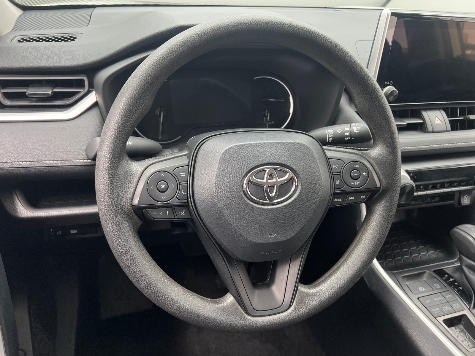 Thumbnail: 2025 Toyota RAV4 - 5