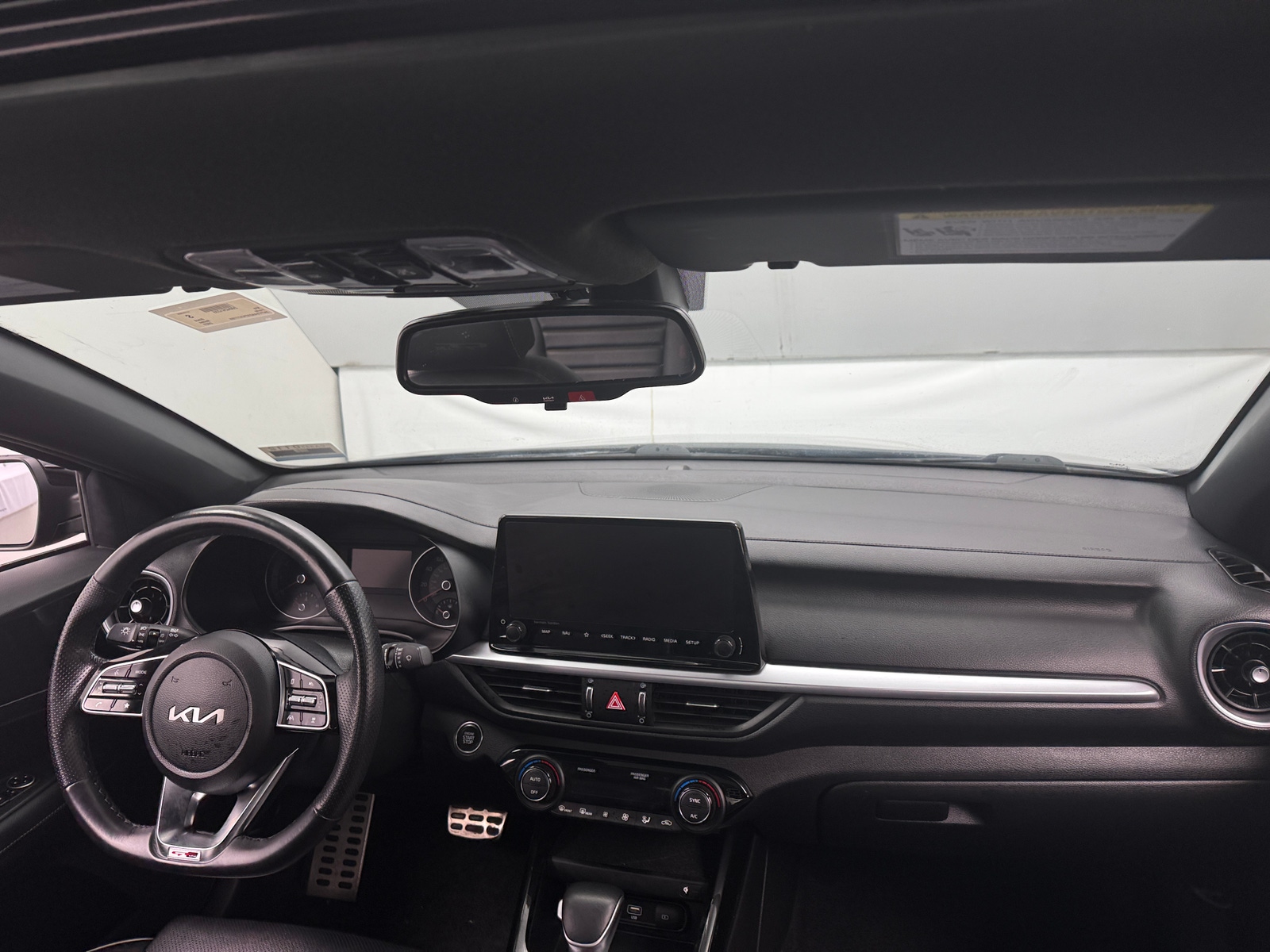 Thumbnail: 2023 Kia Forte - 3