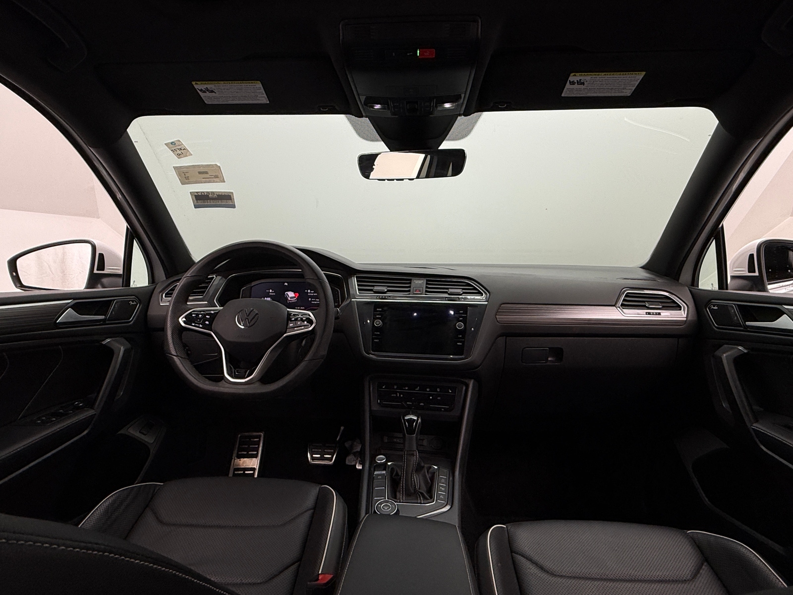 Thumbnail: 2022 Volkswagen Tiguan - 2