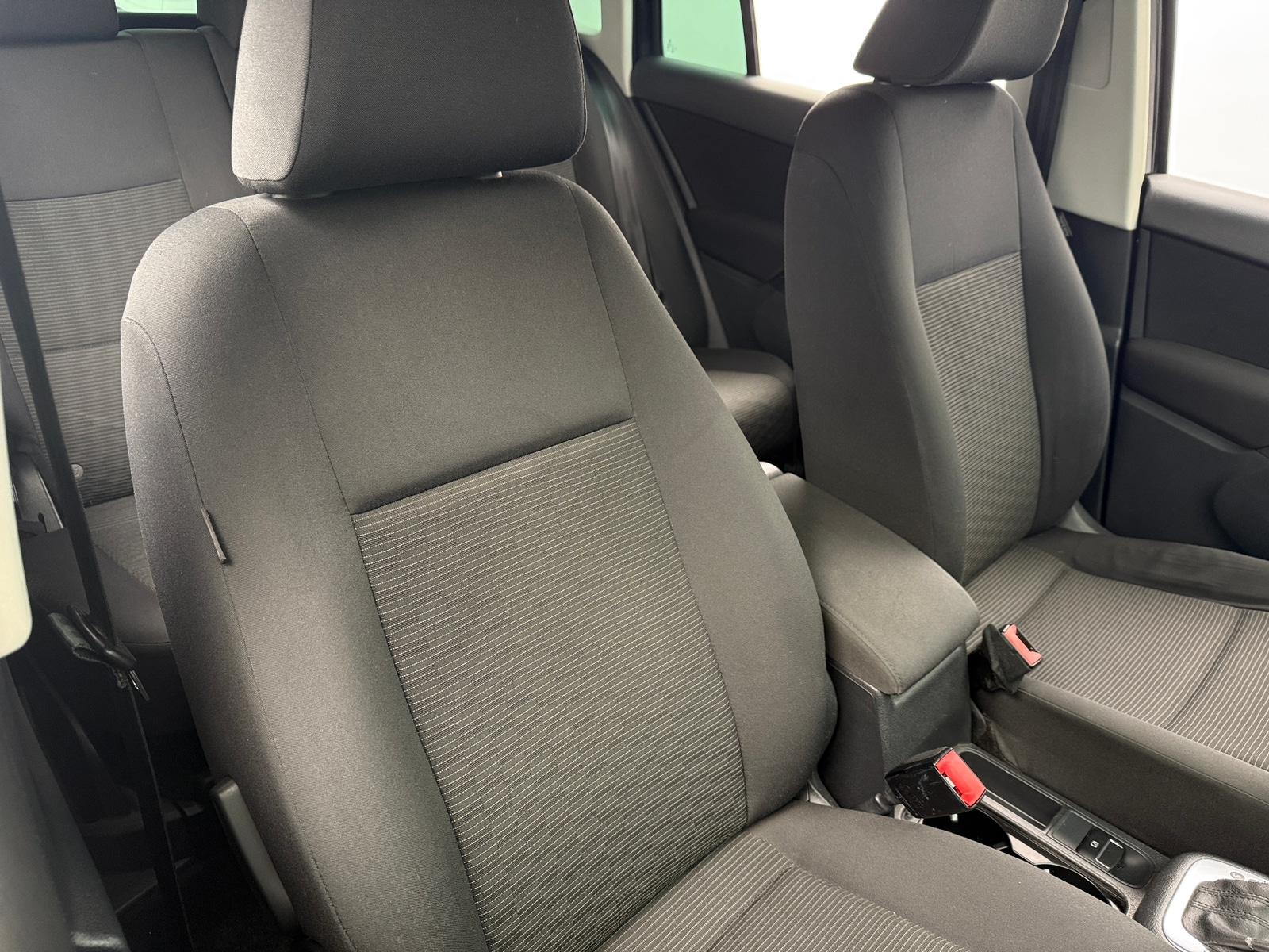 Thumbnail: 2013 Volkswagen Tiguan - 2