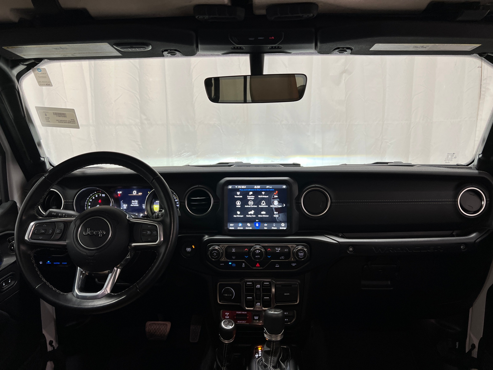 Thumbnail: 2022 Jeep Wrangler - 3