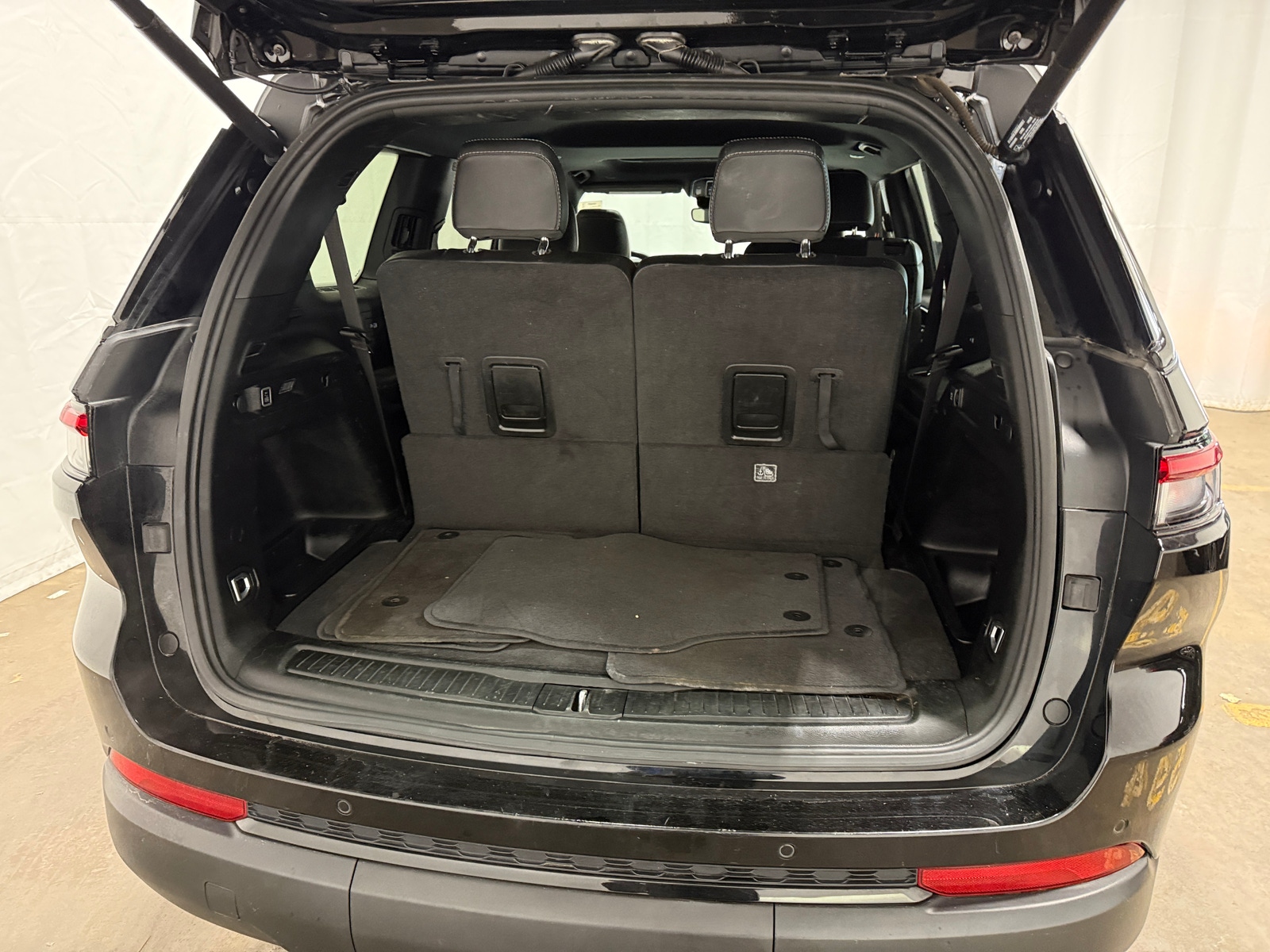 Thumbnail: 2022 Jeep Grand Cherokee L - 6