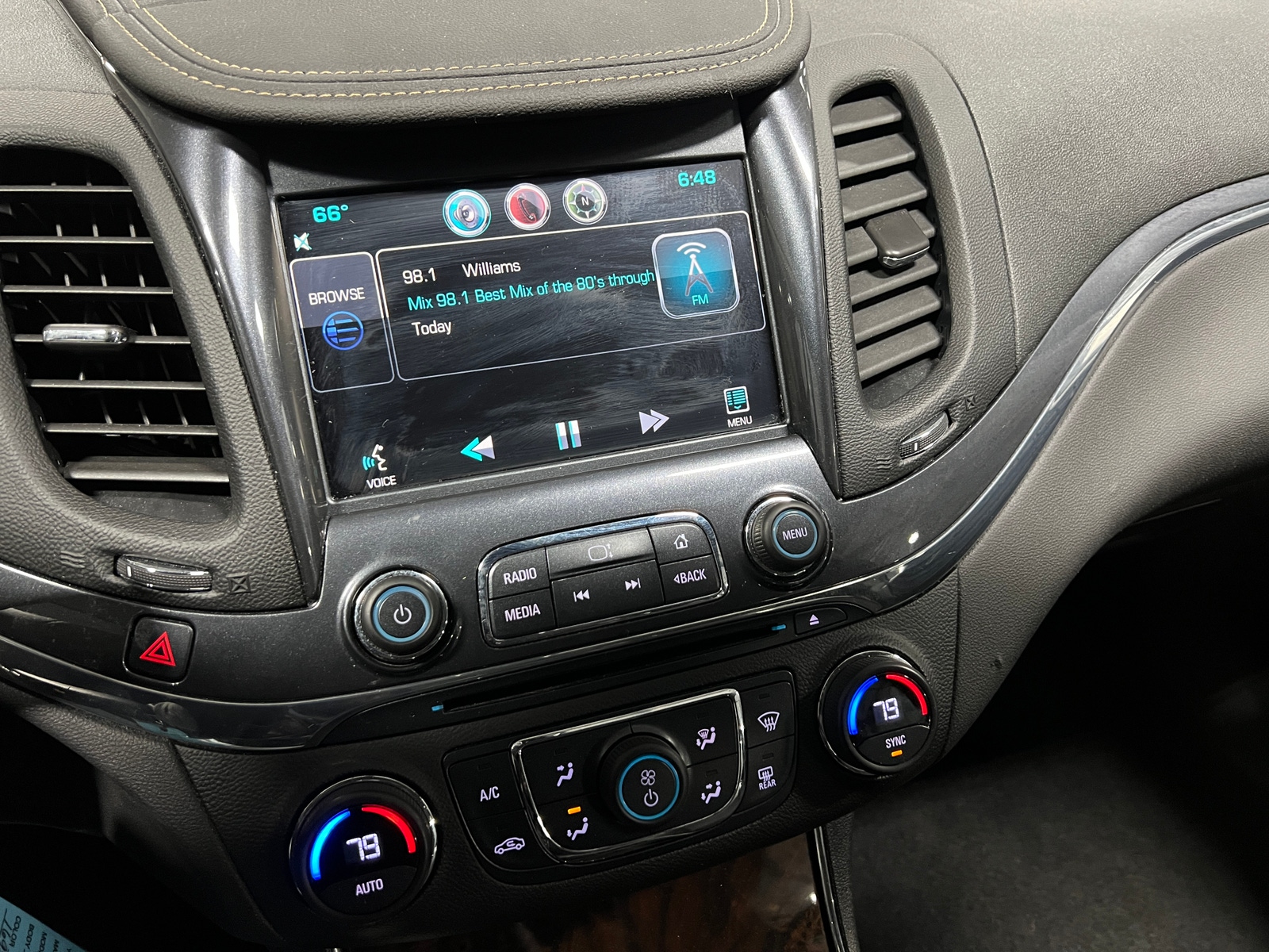 Thumbnail: 2014 Chevrolet Impala - 4