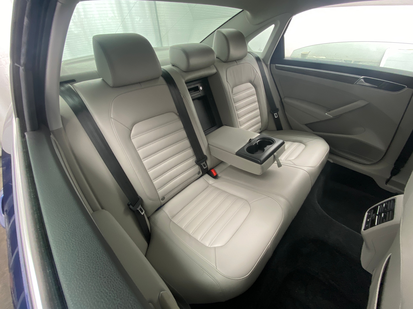 Thumbnail: 2017 Volkswagen Passat - 5