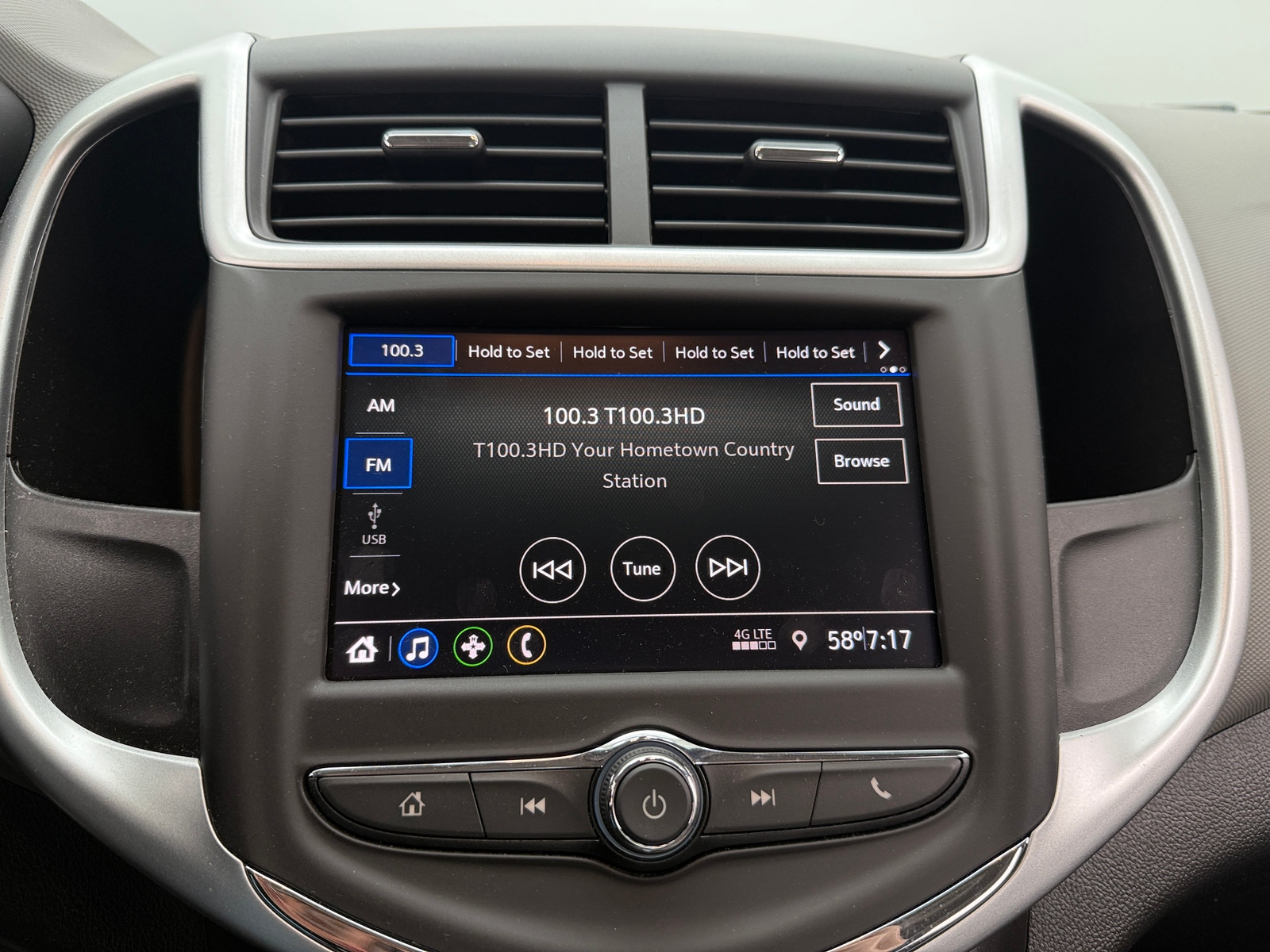 Thumbnail: 2020 Chevrolet Sonic - 4