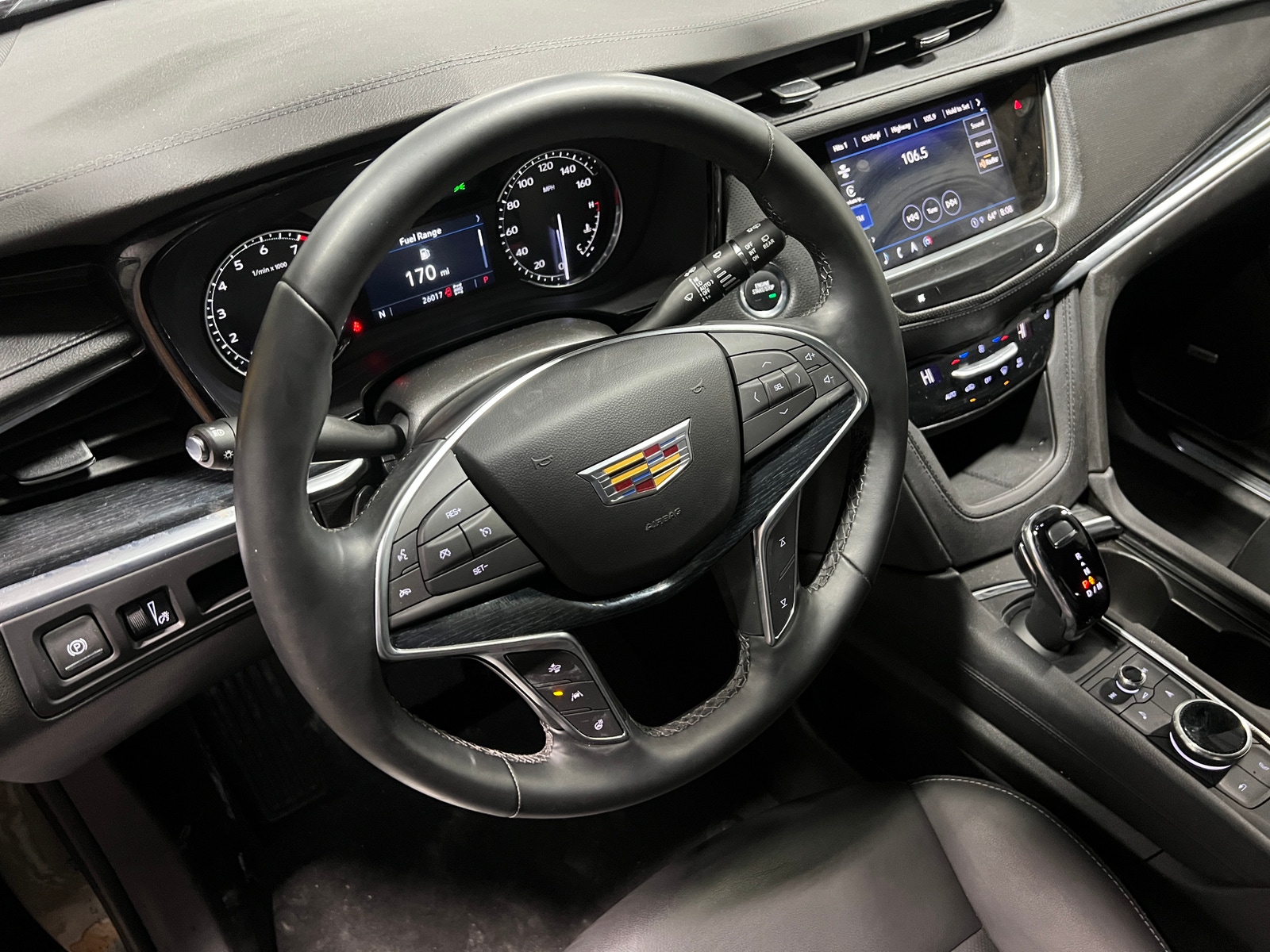 Thumbnail: 2025 Cadillac XT5 - 4