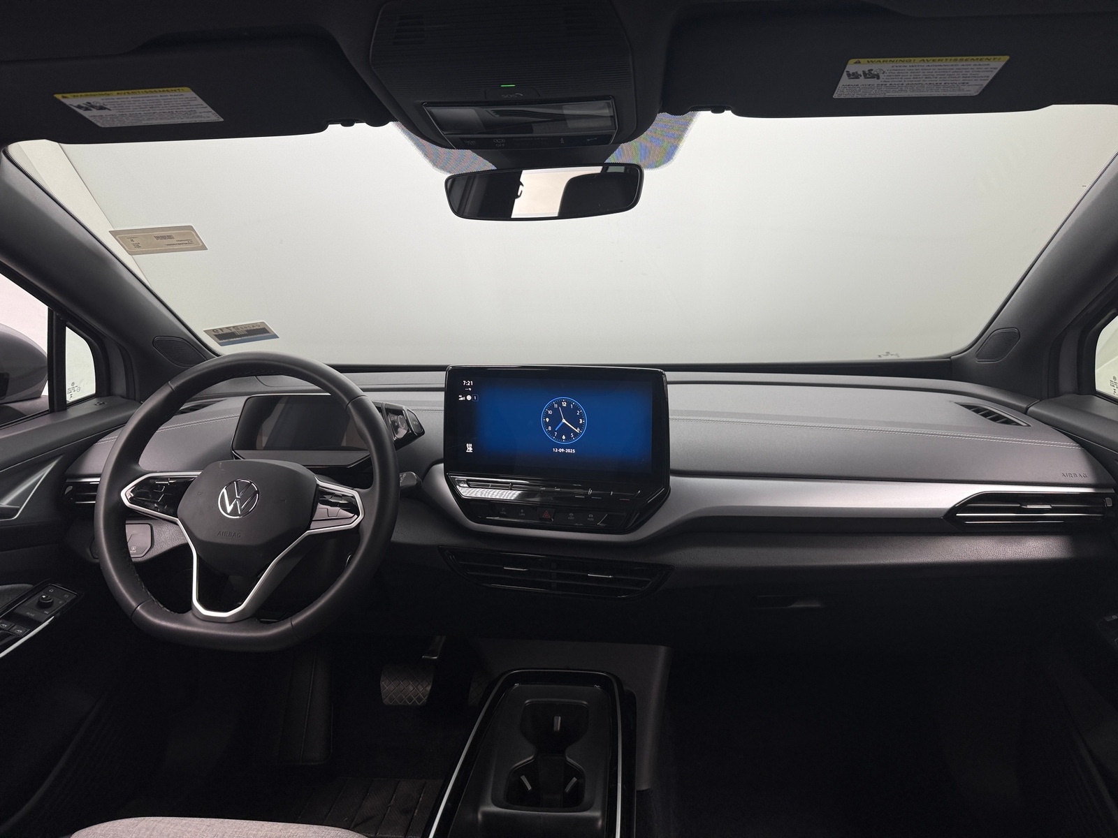 Thumbnail: 2023 Volkswagen ID.4 - 3