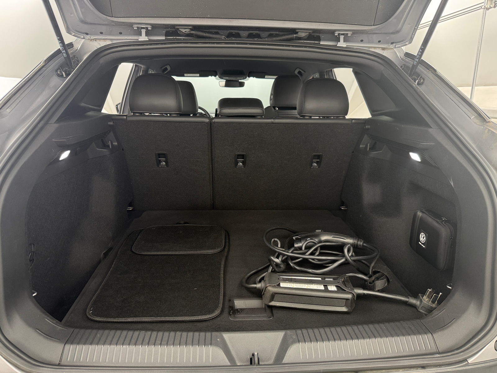 Thumbnail: 2023 Volkswagen ID.4 - 7