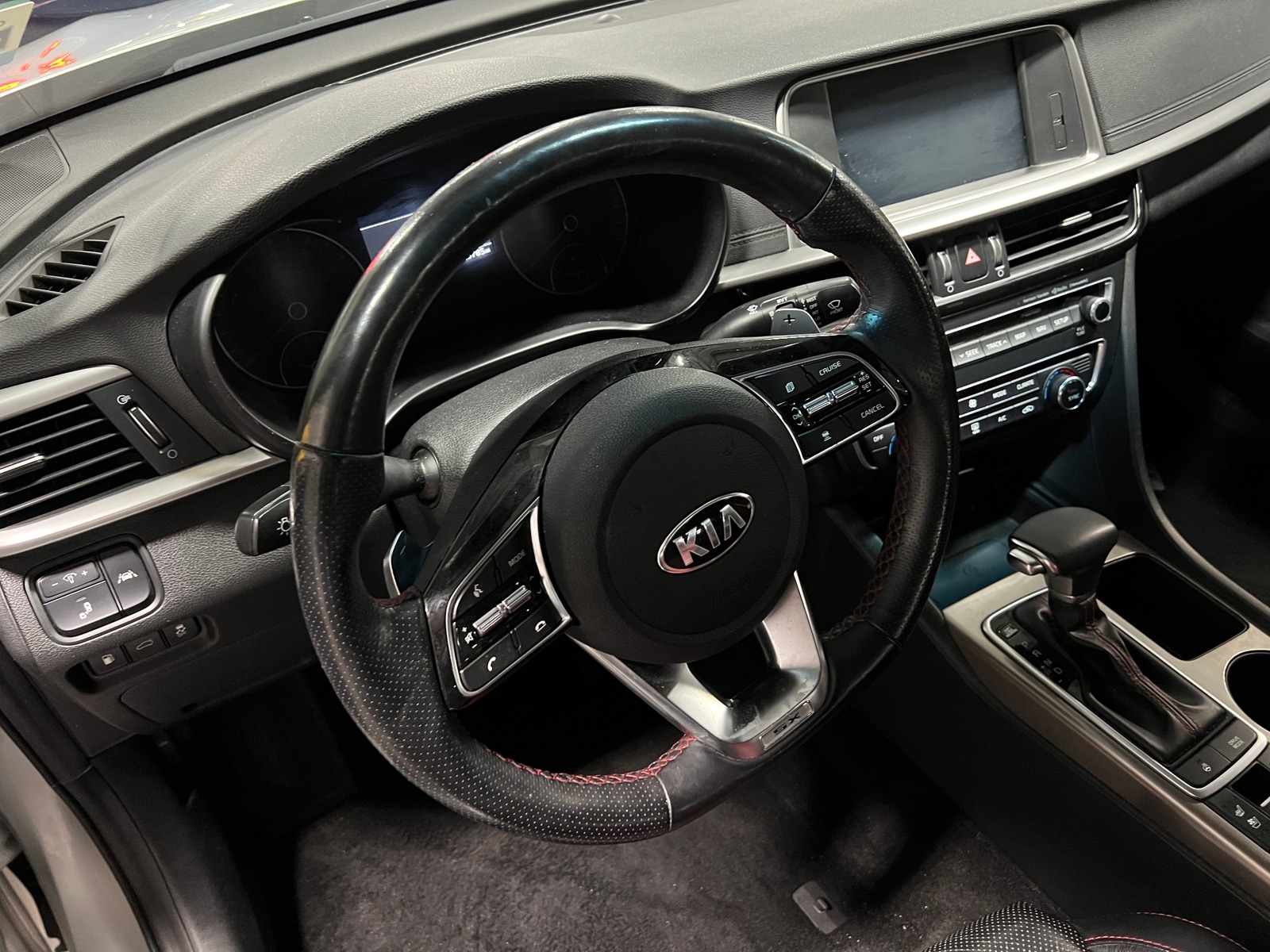 Thumbnail: 2020 Kia Optima - 4