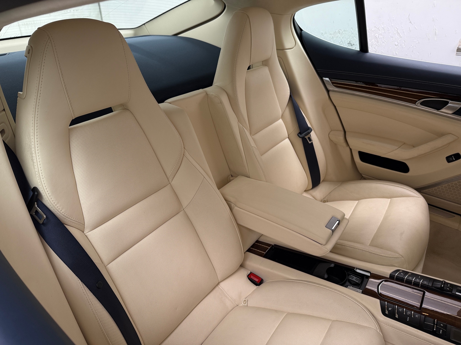 Thumbnail: 2011 Porsche Panamera - 5