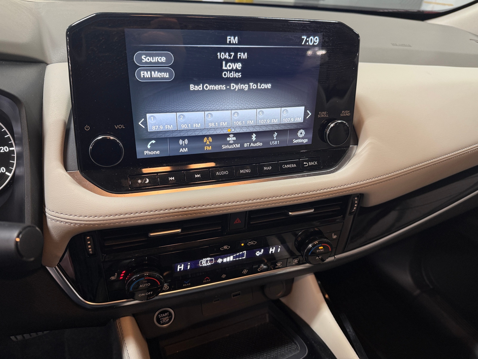 Thumbnail: 2023 Nissan Rogue - 3