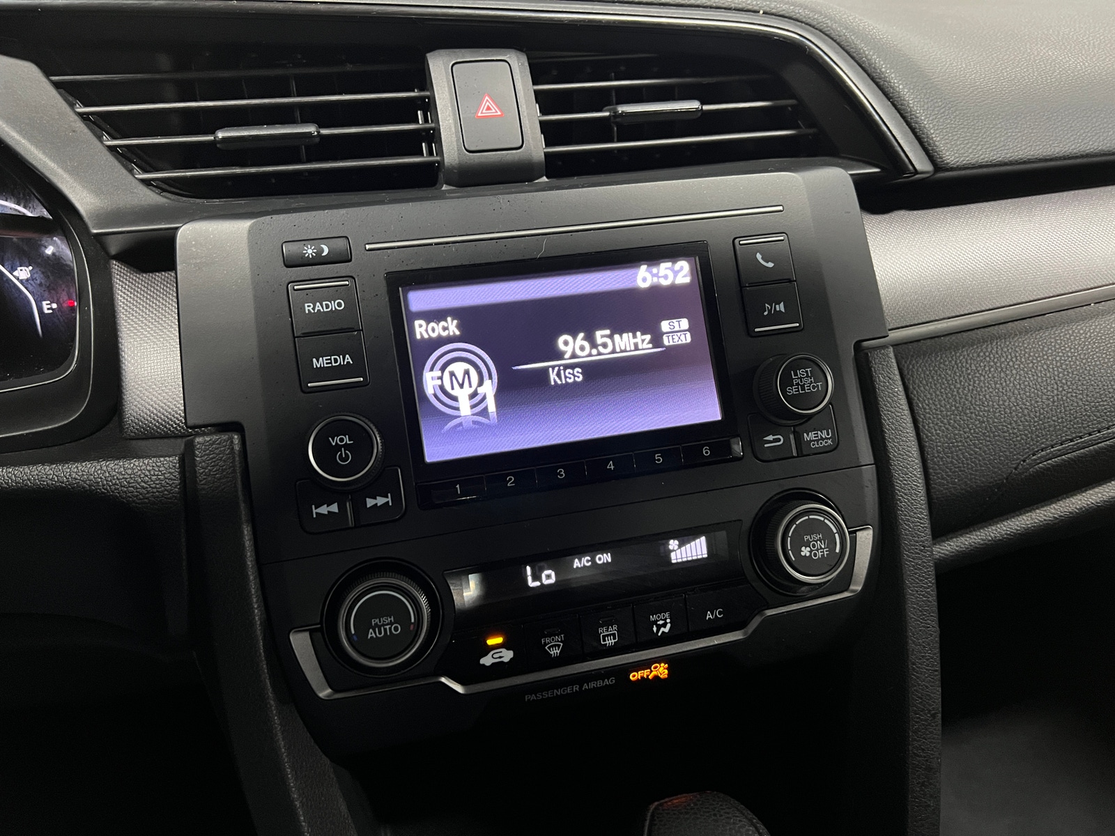 Thumbnail: 2017 Honda Civic - 4