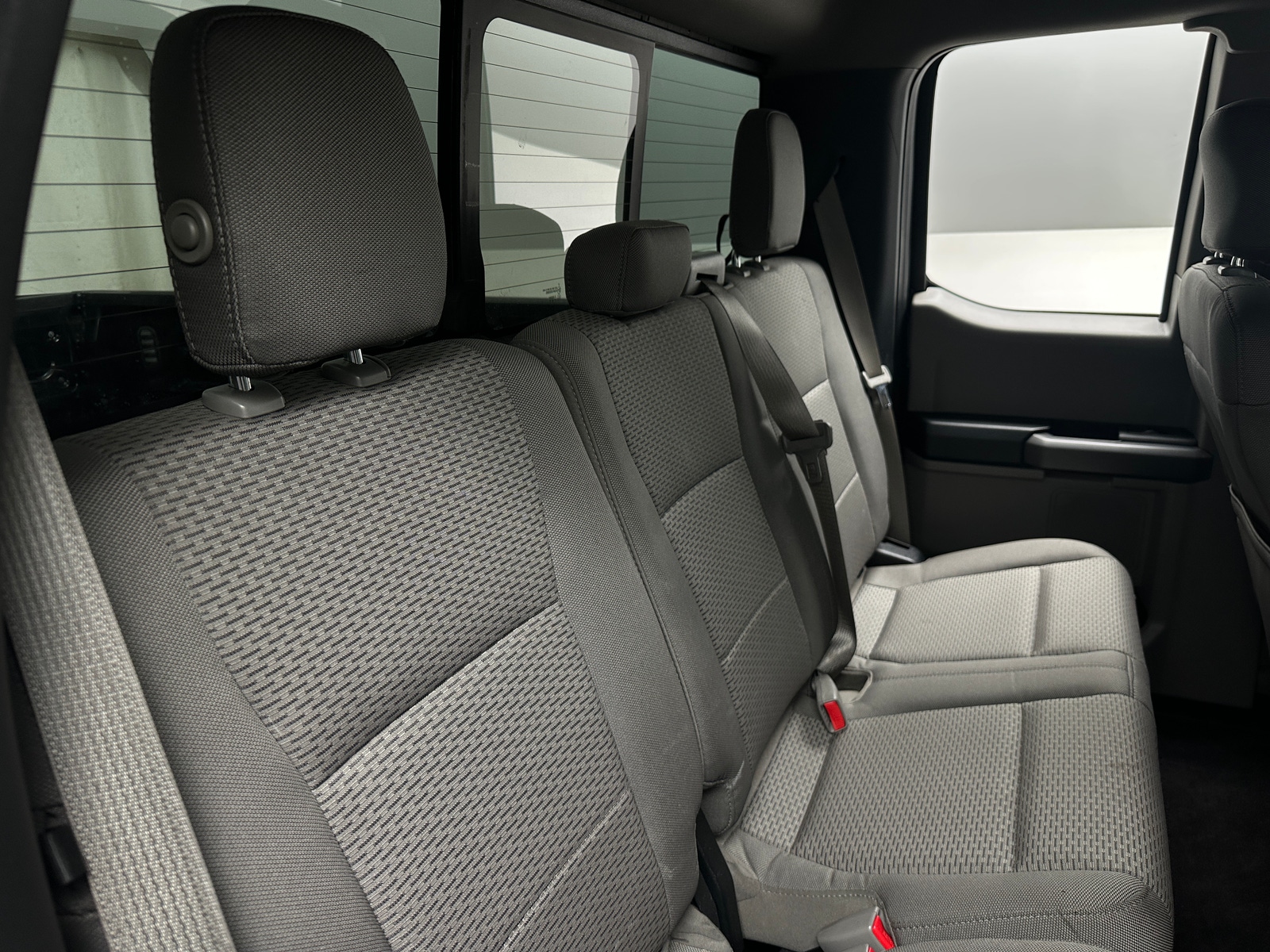 Thumbnail: 2015 Ford Econoline - 6