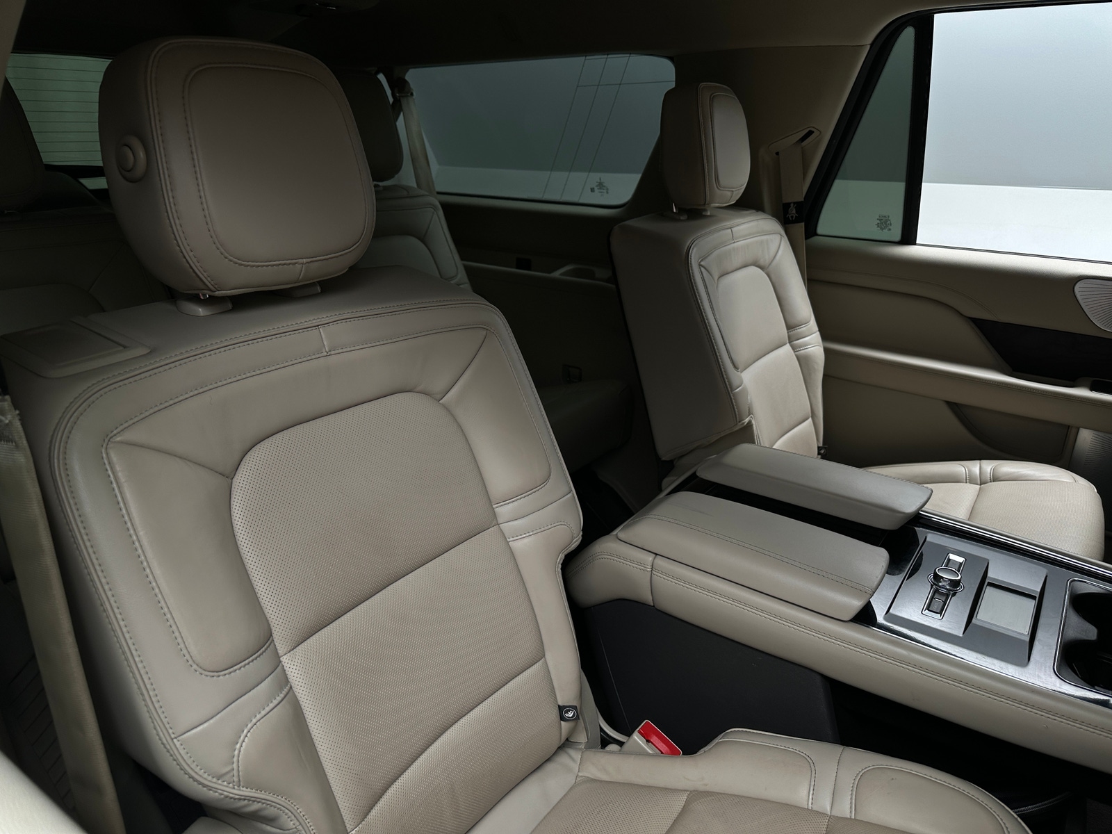 Thumbnail: 2019 Lincoln Navigator L - 5