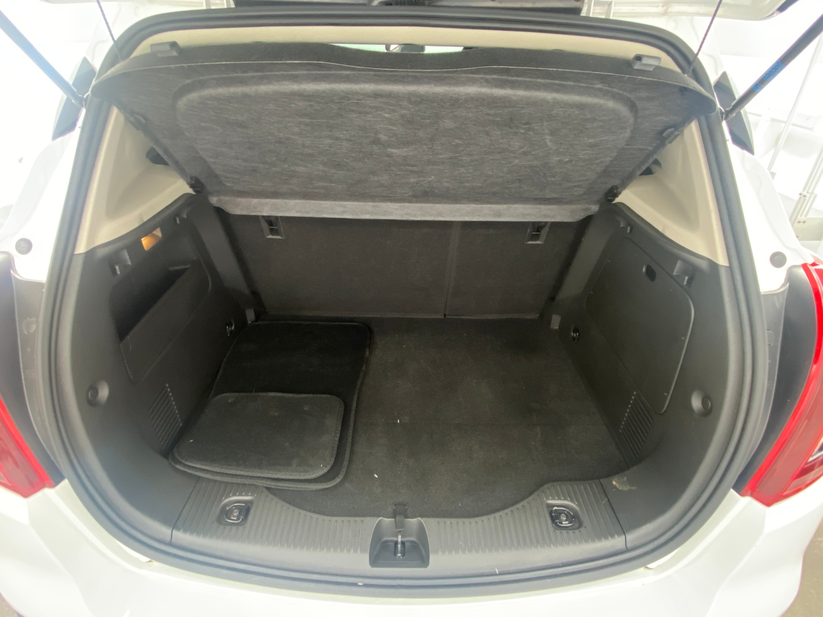 Thumbnail: 2018 Buick Encore - 7