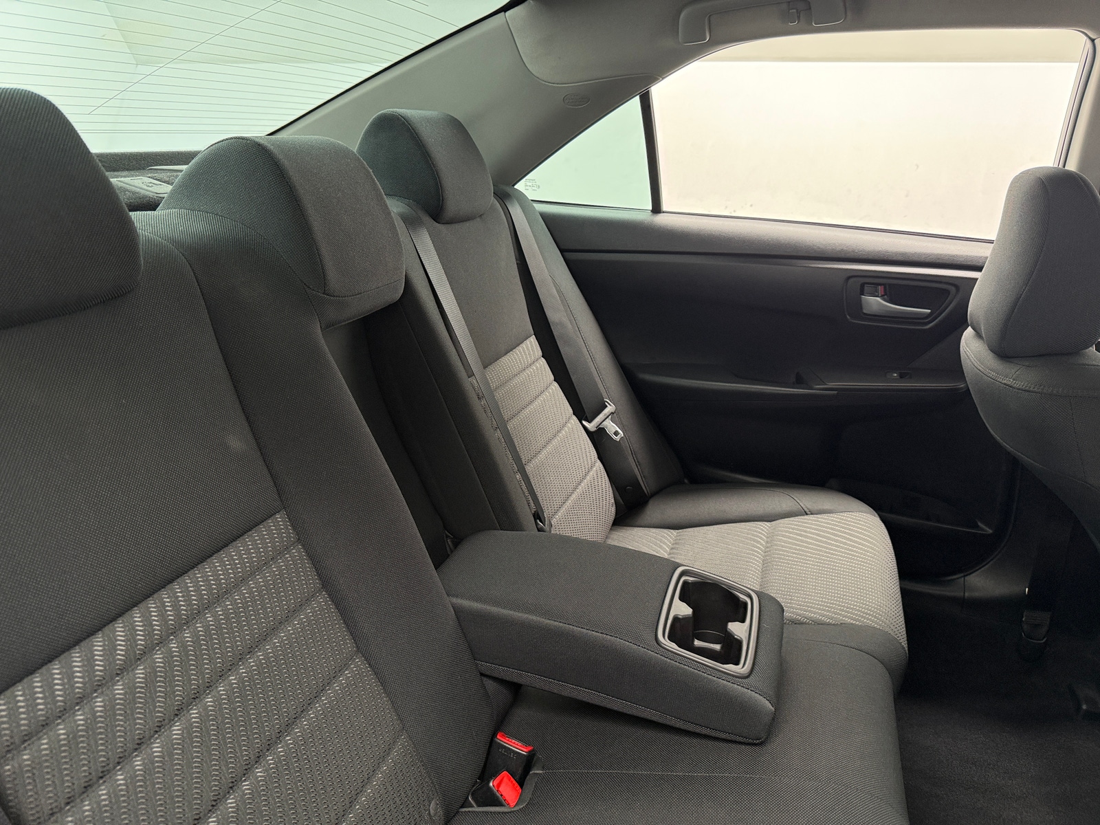 Thumbnail: 2016 Toyota Camry - 6