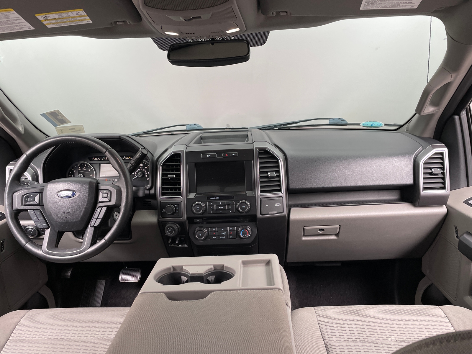 Thumbnail: 2017 Ford Econoline - 3