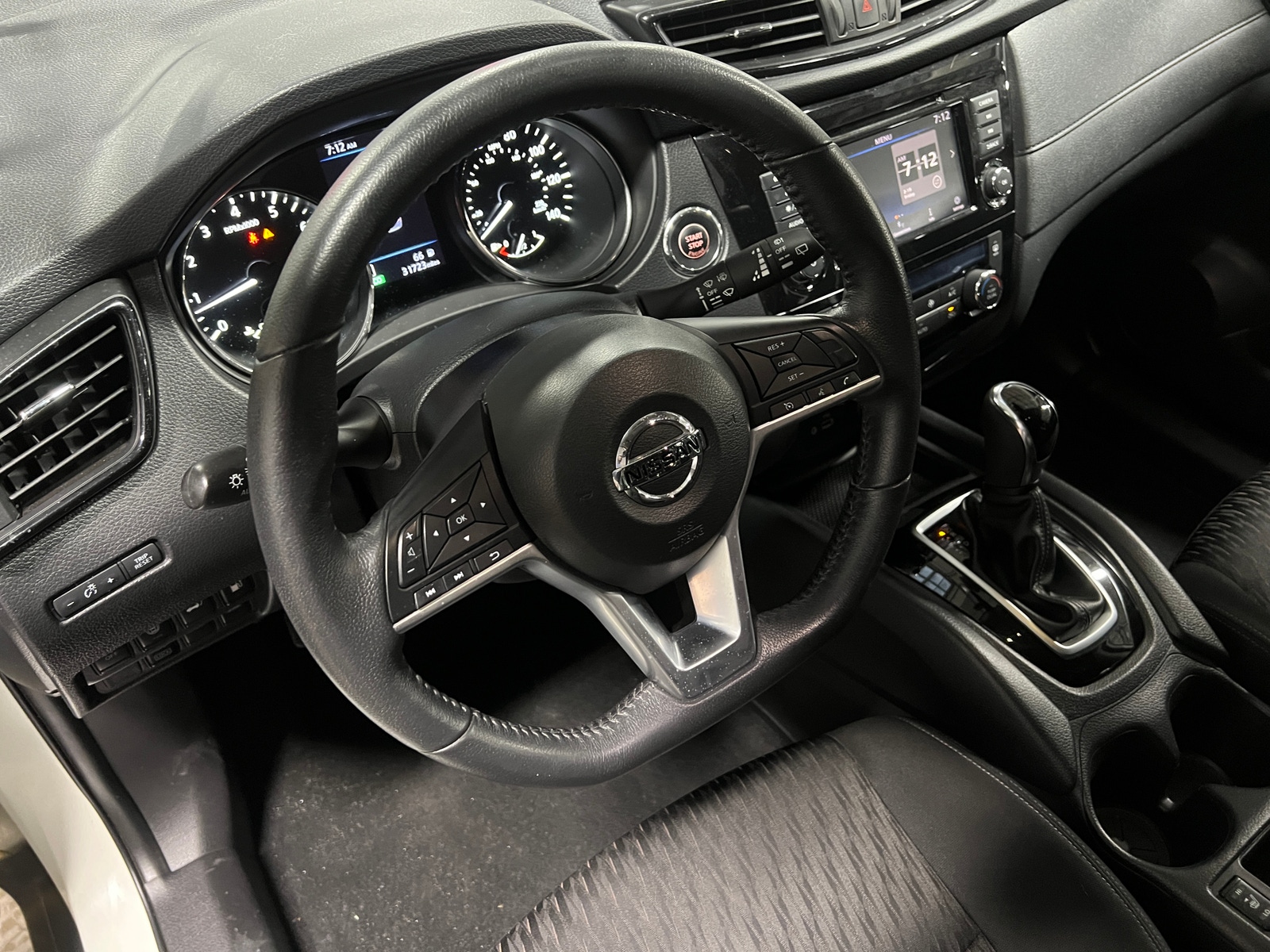 Thumbnail: 2019 Nissan Rogue - 5