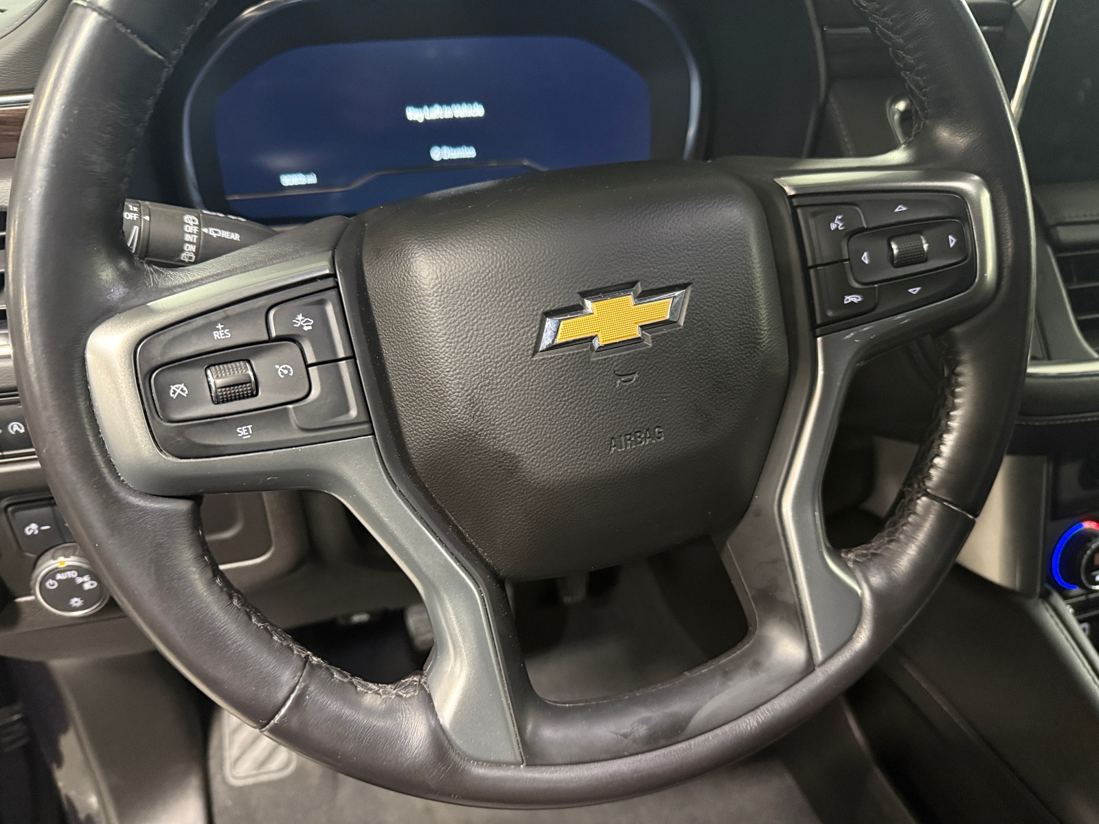 Thumbnail: 2023 Chevrolet Tahoe - 4