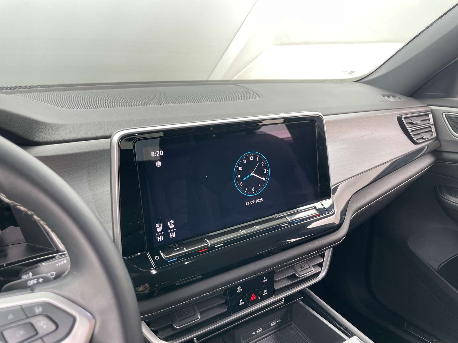 Thumbnail: 2025 Volkswagen Atlas - 3