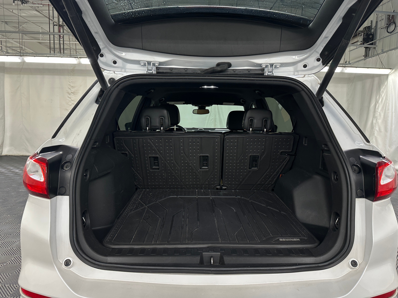 Thumbnail: 2020 Chevrolet Equinox - 6