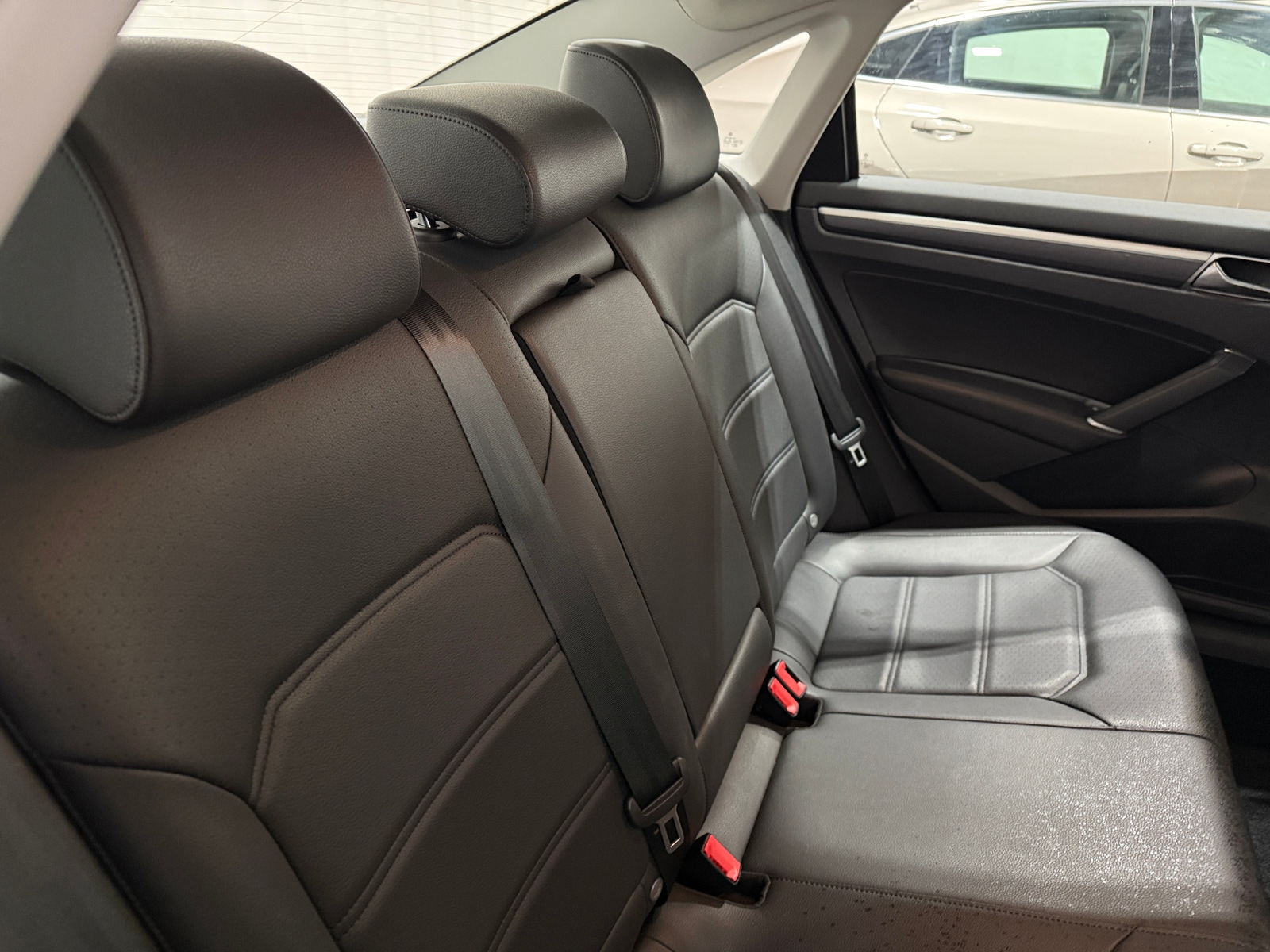 Thumbnail: 2017 Volkswagen Passat - 5