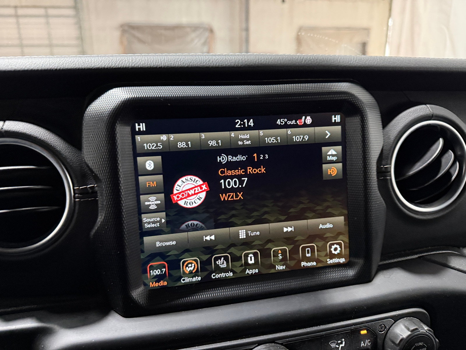 Thumbnail: 2023 Jeep Wrangler - 3