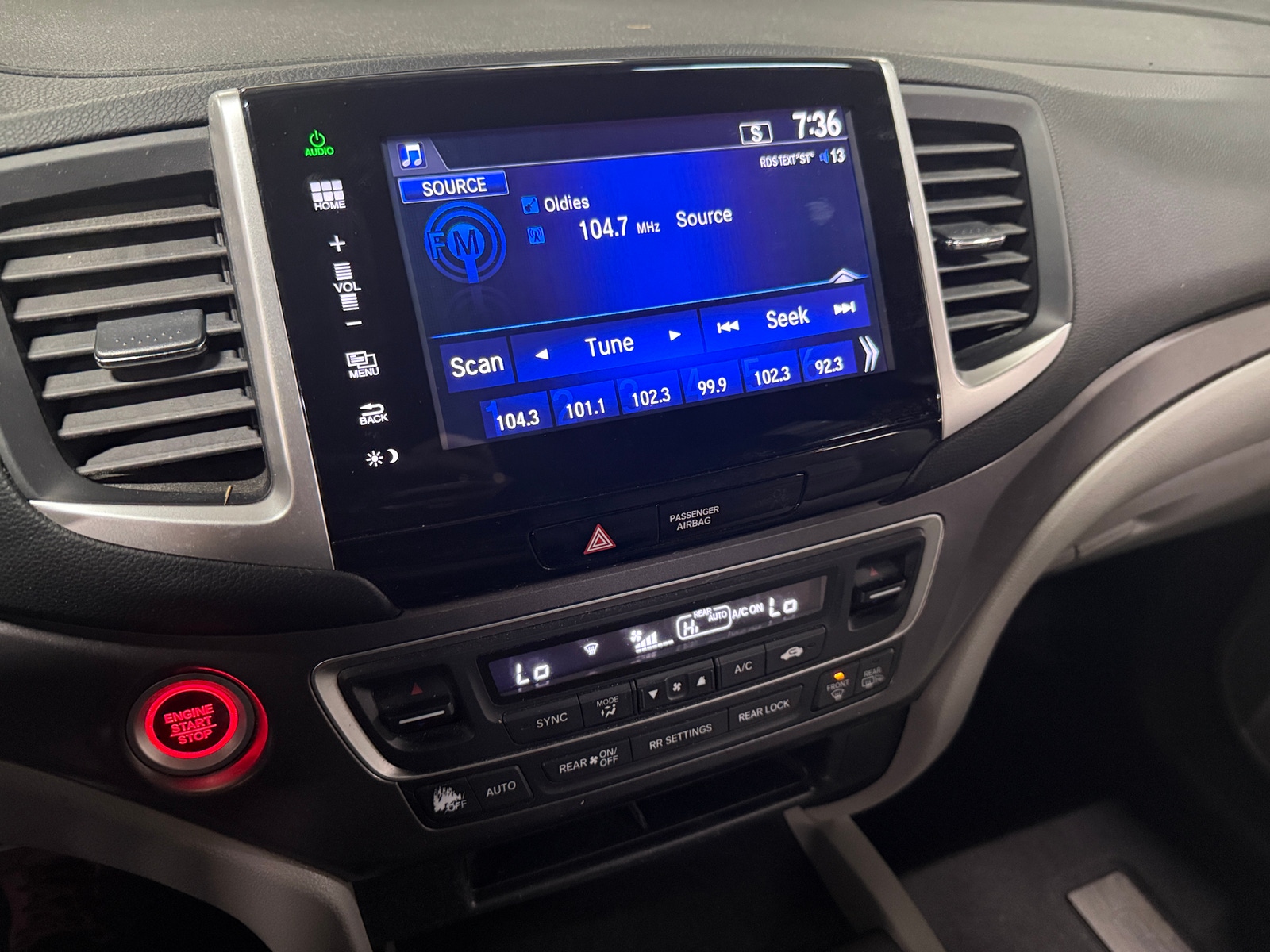 Thumbnail: 2016 Honda Pilot - 4