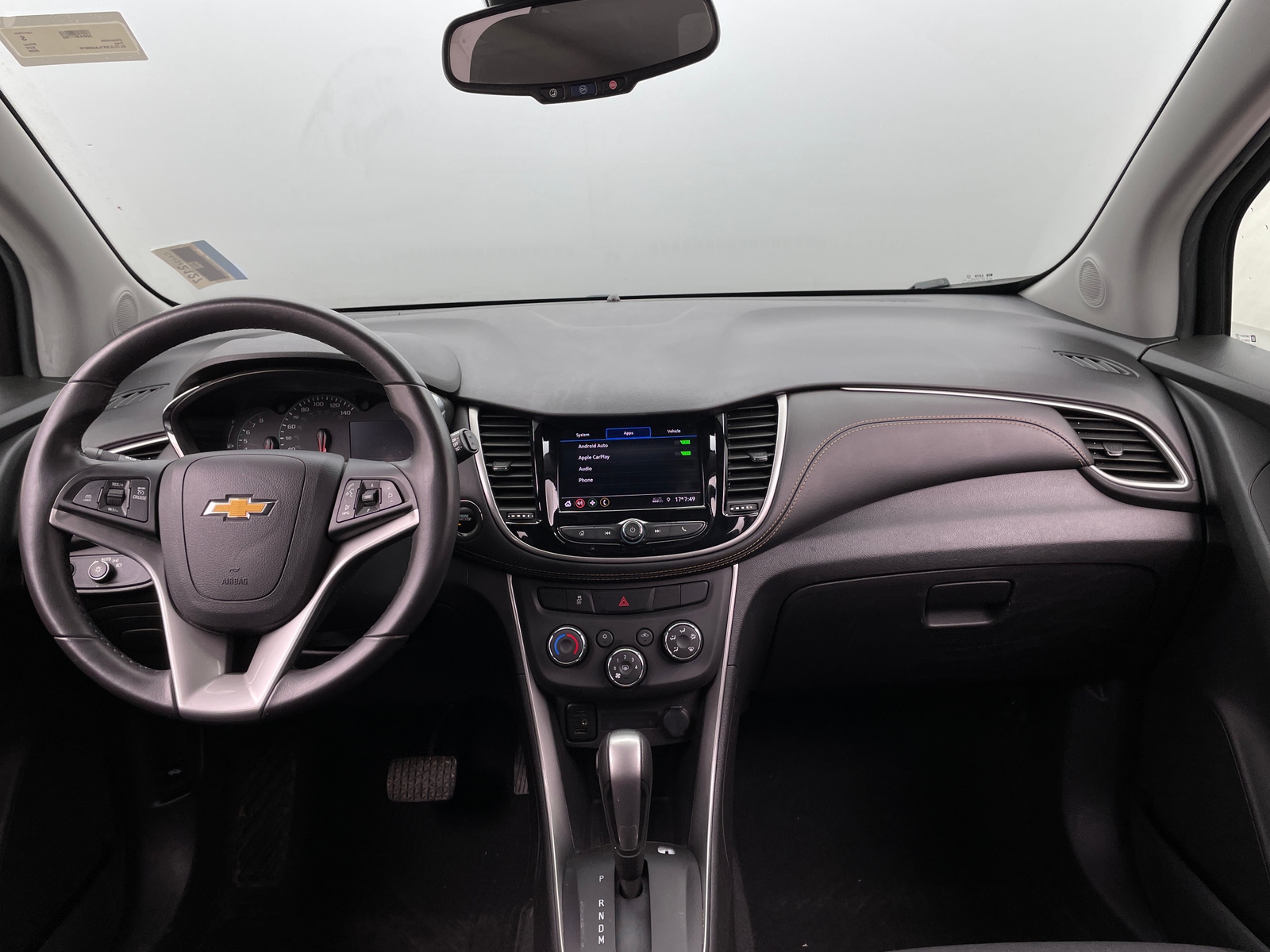 Thumbnail: 2020 Chevrolet Trax - 3