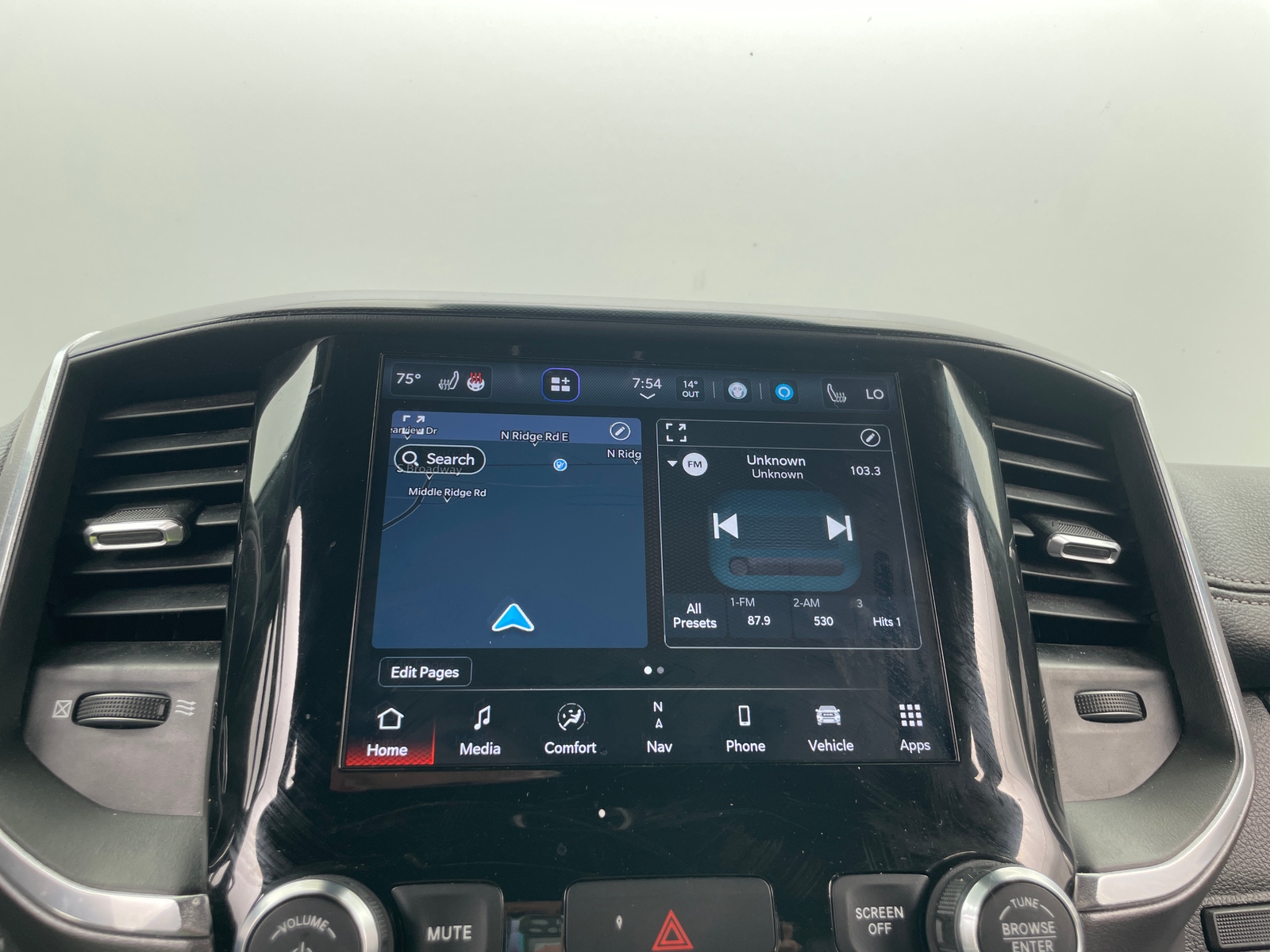 Thumbnail: 2022 RAM 1500 - 3