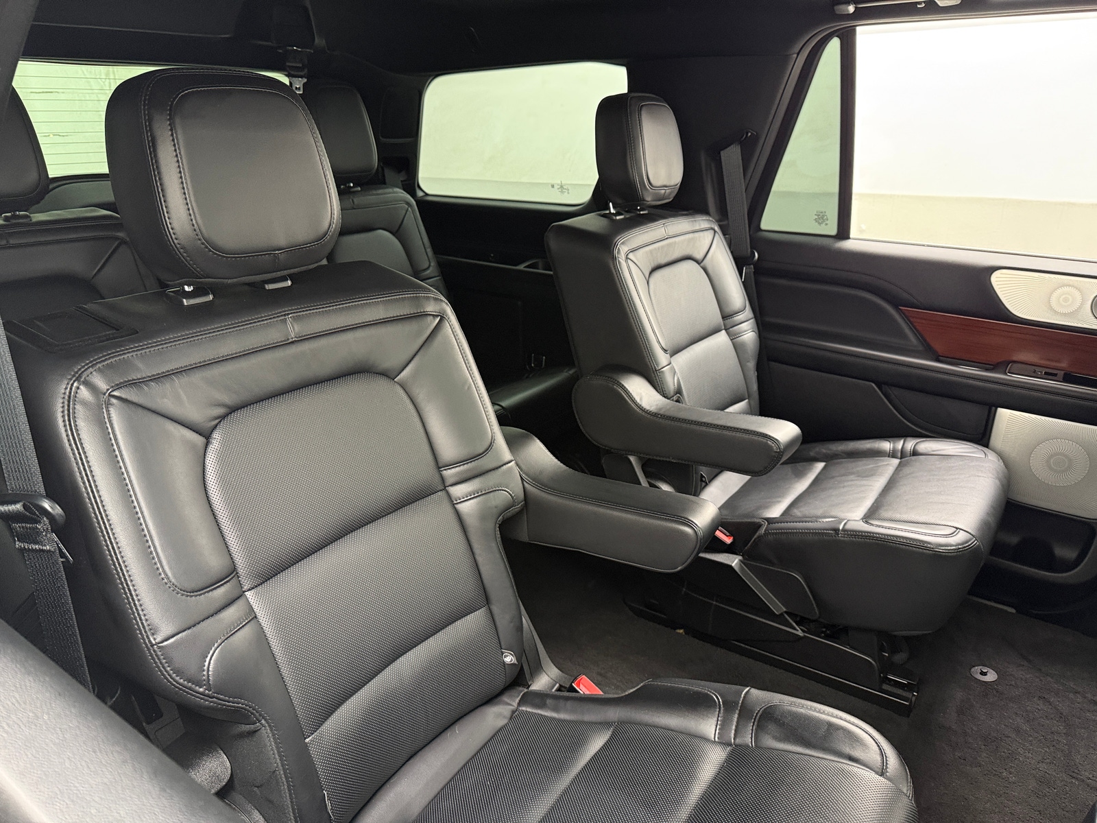 Thumbnail: 2021 Lincoln Navigator - 5