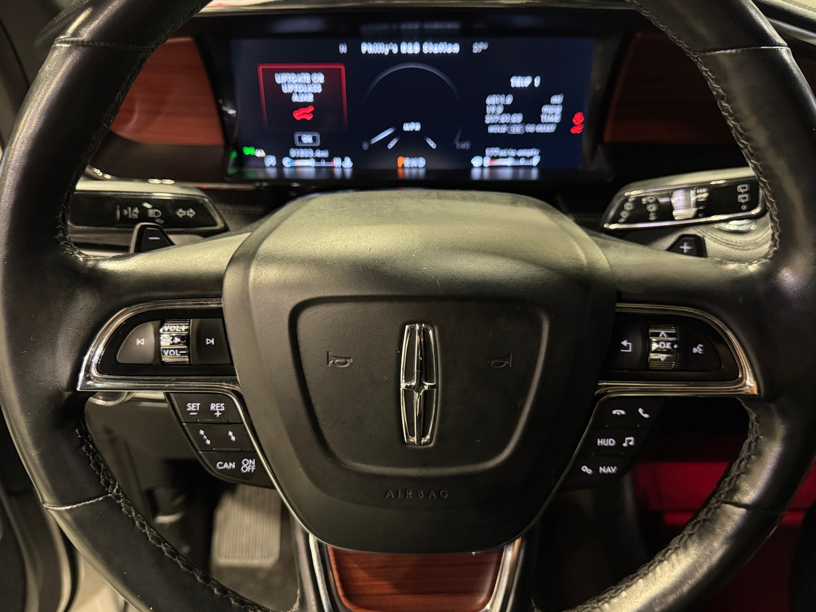 Thumbnail: 2021 Lincoln Navigator - 4