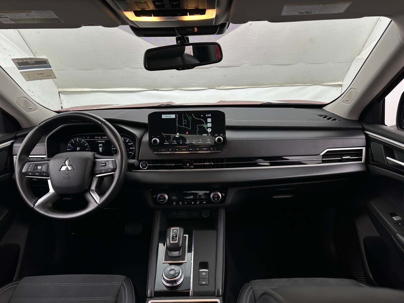 Thumbnail: 2024 Mitsubishi Outlander - 2