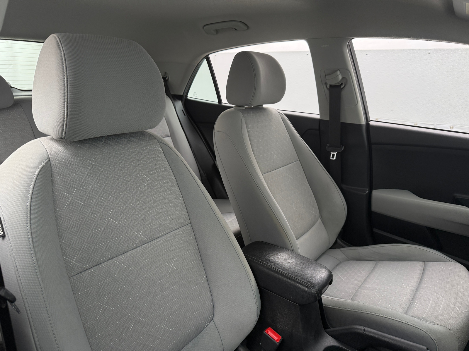 Thumbnail: 2019 Kia Rio - 2