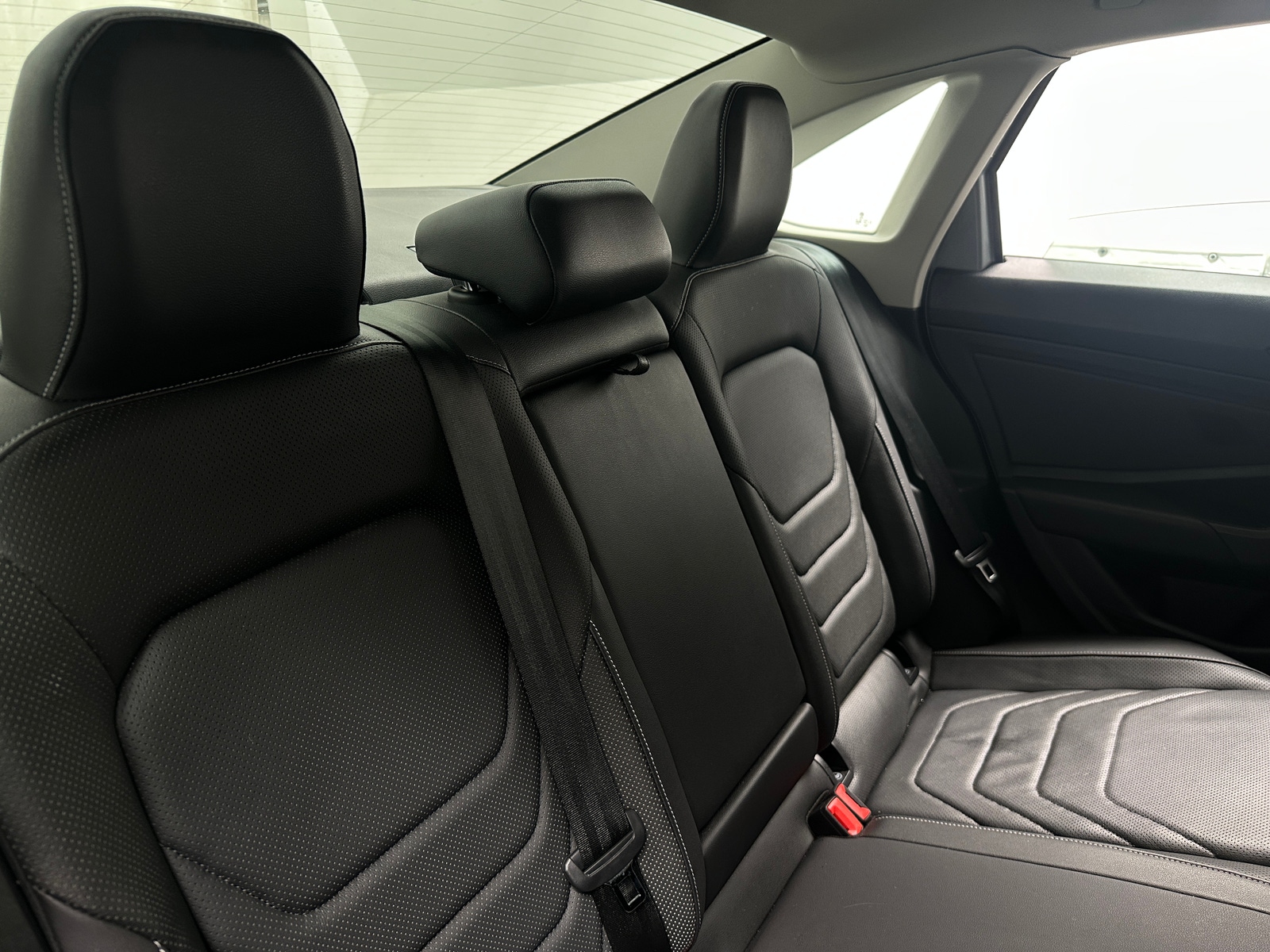 Thumbnail: 2021 Volkswagen Jetta - 5