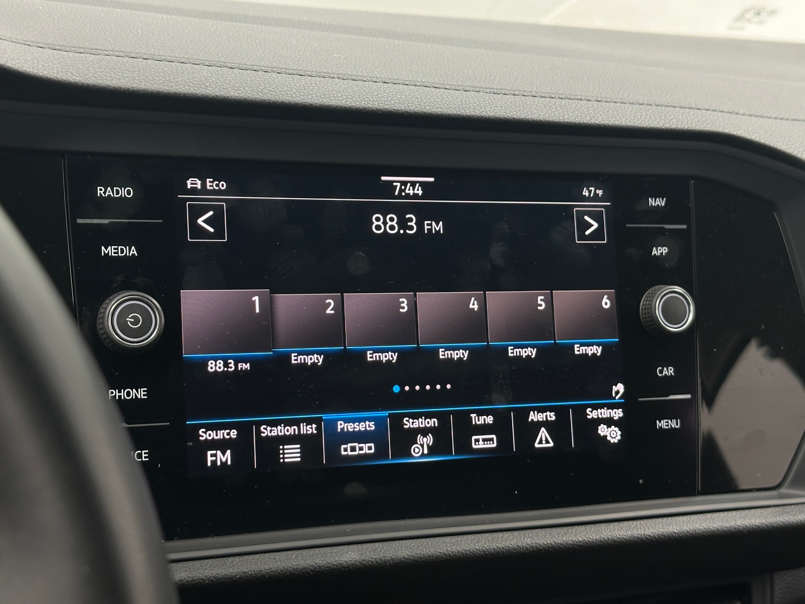 Thumbnail: 2021 Volkswagen Jetta - 3