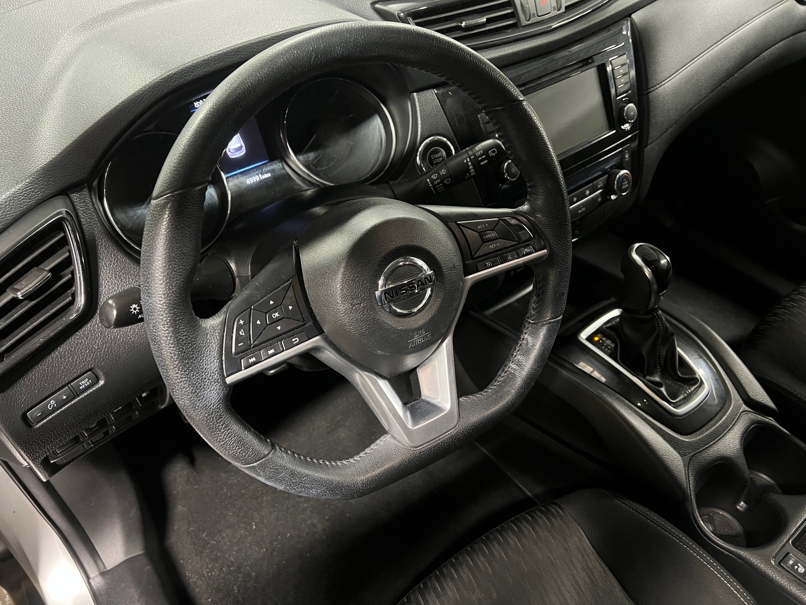 Thumbnail: 2019 Nissan Rogue - 5