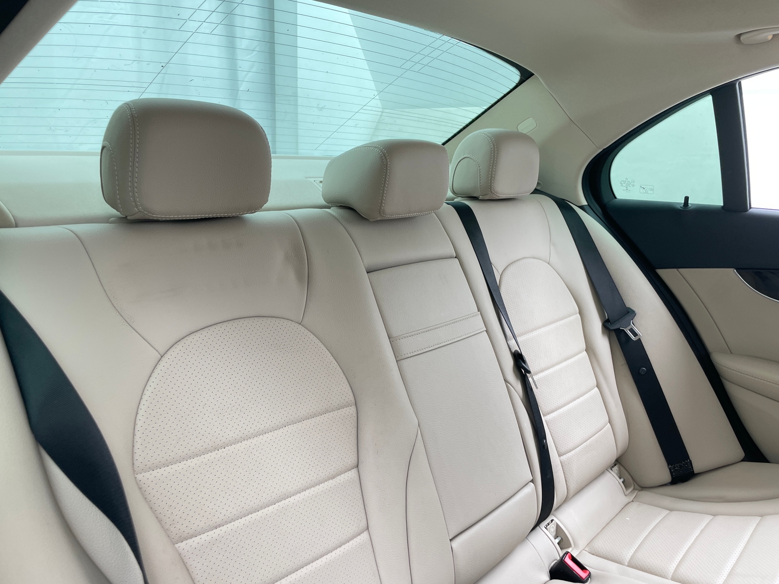 Thumbnail: 2016 Mercedes-Benz C-Class - 6