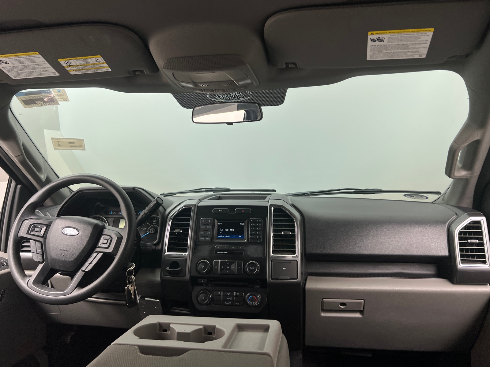 Thumbnail: 2016 Ford Econoline - 3