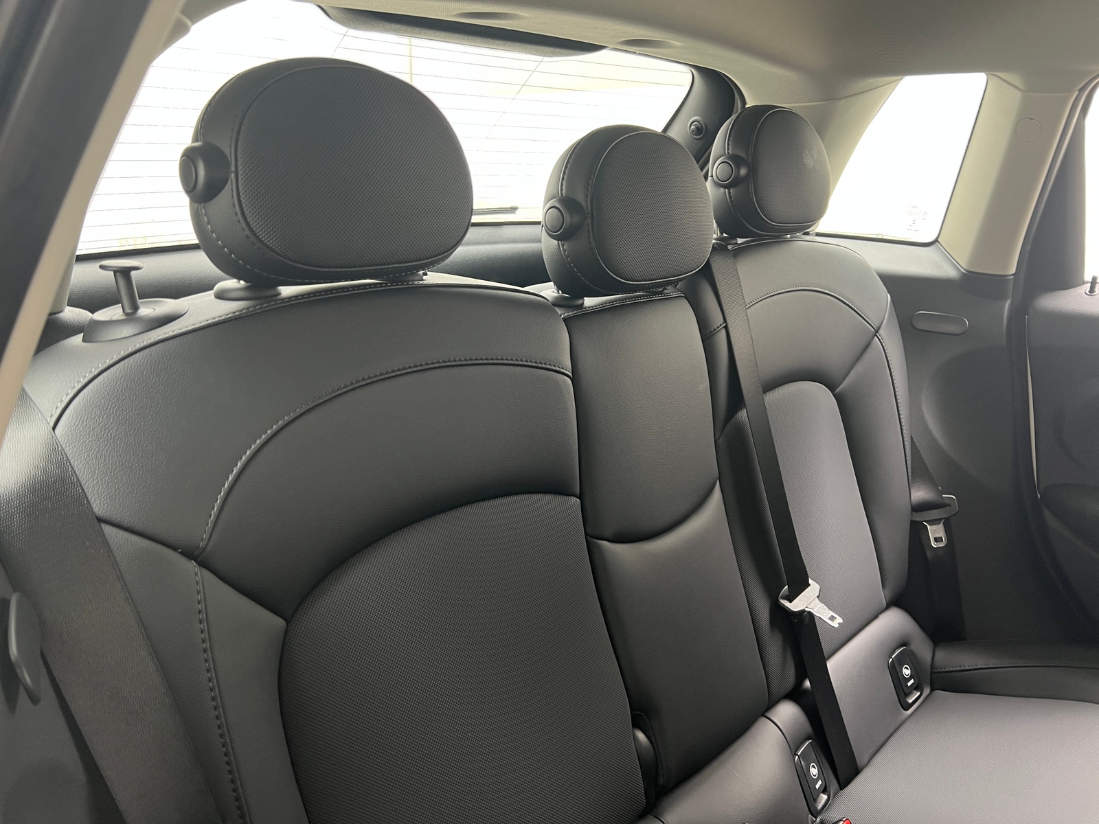 Thumbnail: 2022 MINI Cooper Hardtop - 5