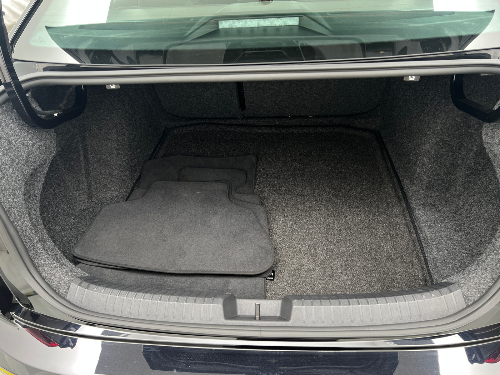 Thumbnail: 2021 Volkswagen Jetta - 6