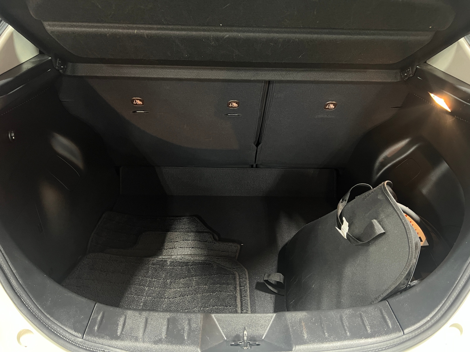 Thumbnail: 2019 Nissan Leaf - 7